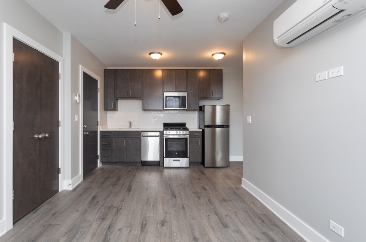 4069 North Kenmore Avenue - 312