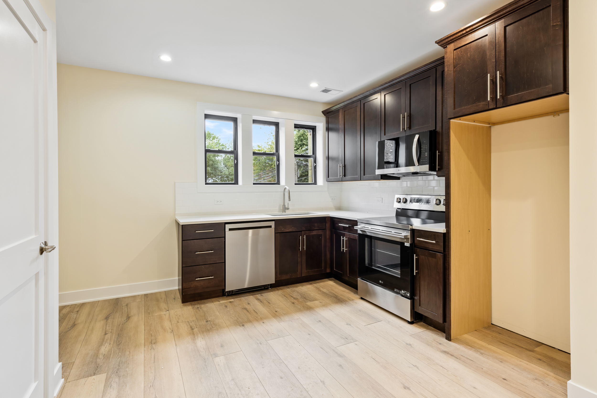 1248 W Addison Ave - GA