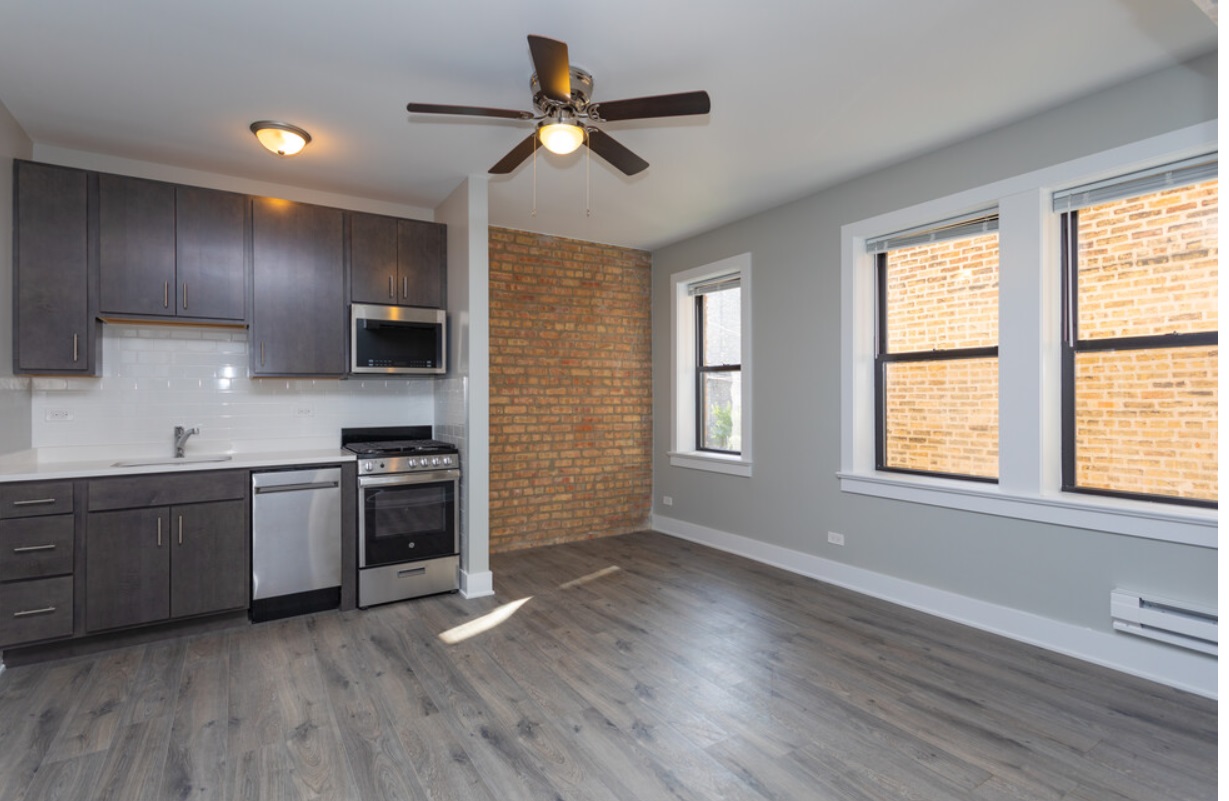 4069 North Kenmore Avenue - 205